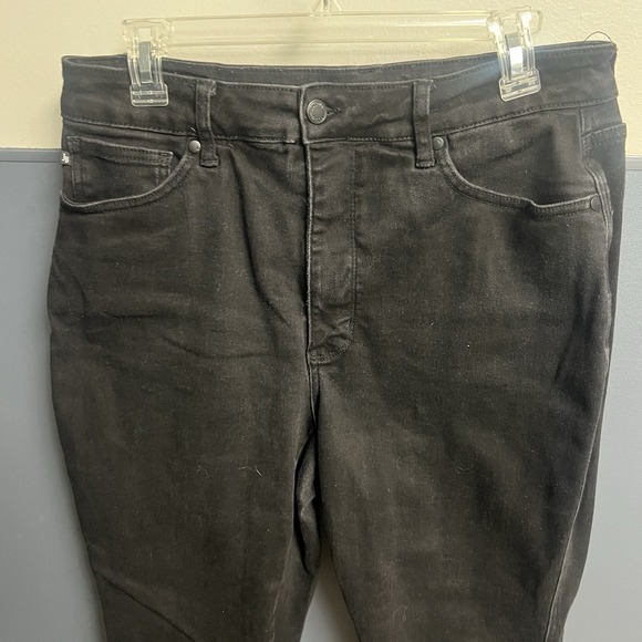 Judy Blue Jeans Womens Plus‎ 14W Black Skinny Fit Control Top Distressed Bottoms - Picture 5 of 12